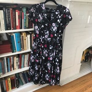 Classy Hell Bunny Vixen dress, size L Large